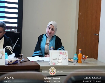 تدريسية في كلية الطب تشارك في عضوية لجنة مناقشة رسالة ماجستير تبحث في انواع العناكب