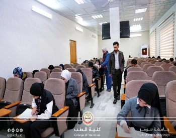 عميد كلية الطب ومعاونه العلمي يتفقدان سير امتحانات نصف السنة للعام الدراسي 2025-2026