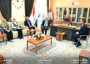 وفد وزارة التعليم العالي يزور كلية الطب لمتابعة مخرجات مبادرة "ادرس في العراق"